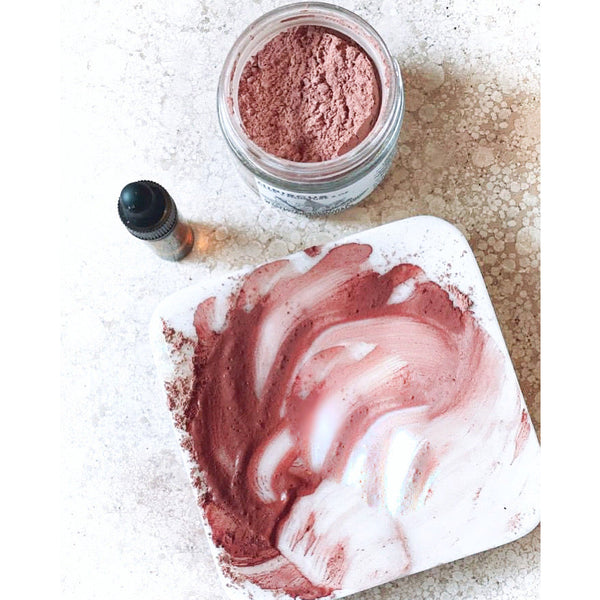 Light Gray Emanate Powdered Face Mask