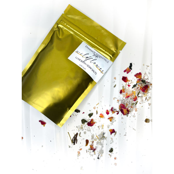 White Smoke Emanate Luxe Bath+Soak Salts